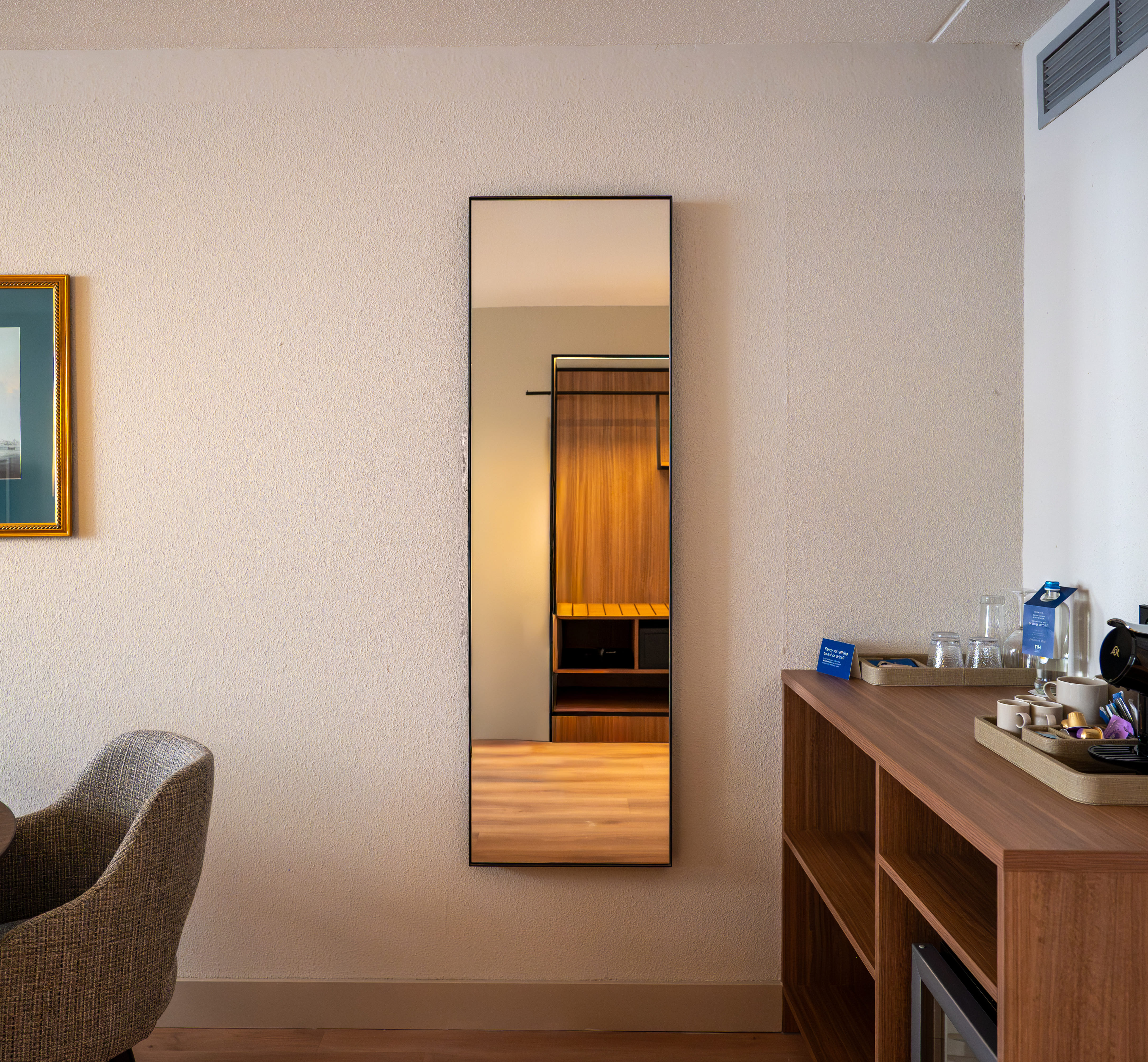 Spiegelframe in hotelkamer